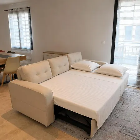 Apartamento Maison climatisée, terrasse&garage proche Lyon